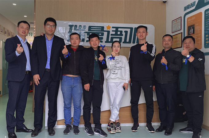 爱，让星儿不孤单 ——新乡志愿者关注自闭症儿童主题活动